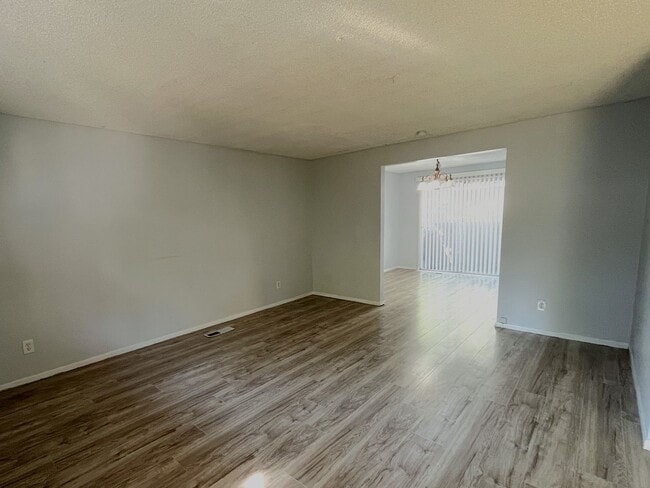 Building Photo - South Reno 2 Story Home