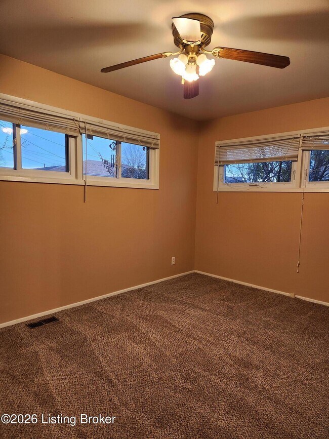 Foto del edificio - 3413 Calais Dr