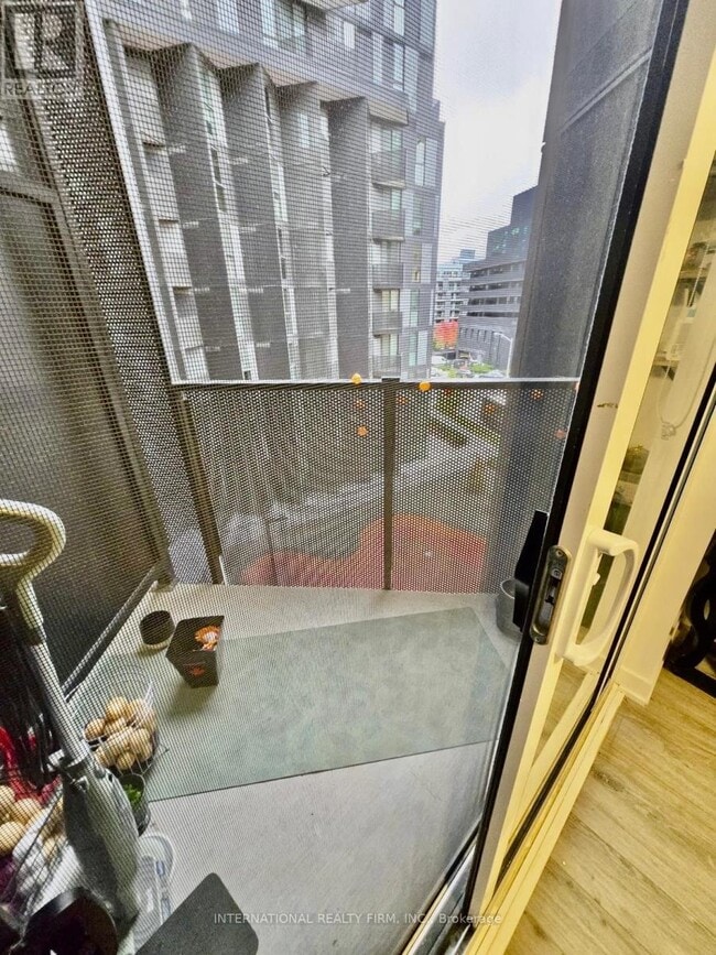 Building Photo - 30 Tretti Wy