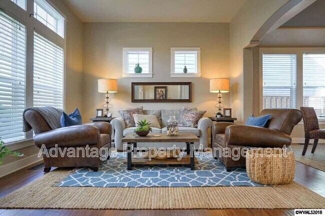 Foto del edificio - 3525 SE Shoreline Dr