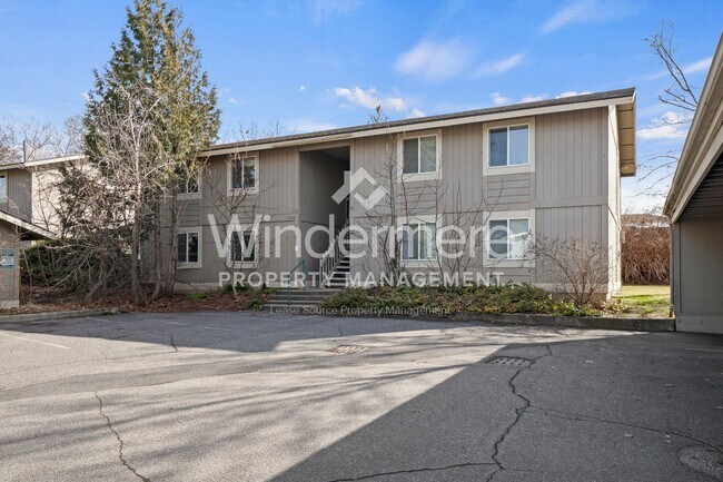 Foto del edificio - Mission East Apts 2 br/1 bath ground floor...