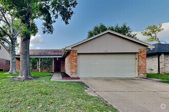 Building Photo - 11914 Osage Park Dr