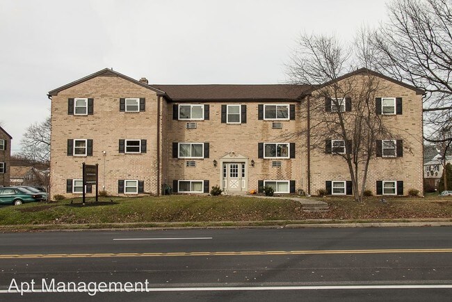 Building Photo - 201-203-203 W Chester Pike