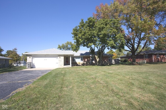 Foto del edificio - 150 E Beechwood Ln