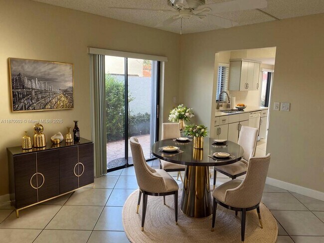 Foto del edificio - 1301 SW 124th Ct