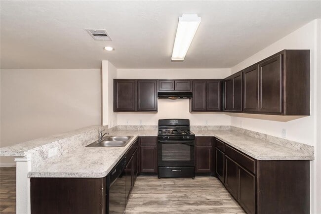 Building Photo - 5719 Latta Plantation Dr