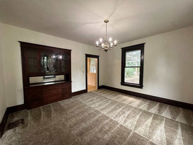 Building Photo - Timeless 3 Bedroom House!