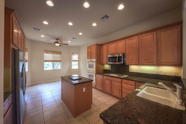 Building Photo - 40286 Camino Montecito