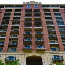 Building Photo - 215 W College Ave