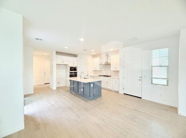 Foto del edificio - 26021 N 23rd Ave