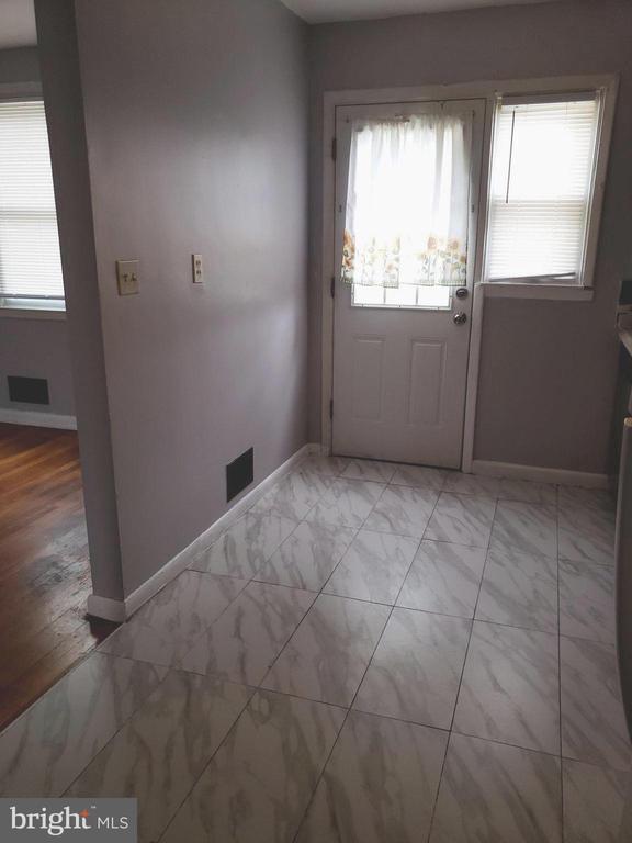 Foto del edificio - 8561 Harris Ave
