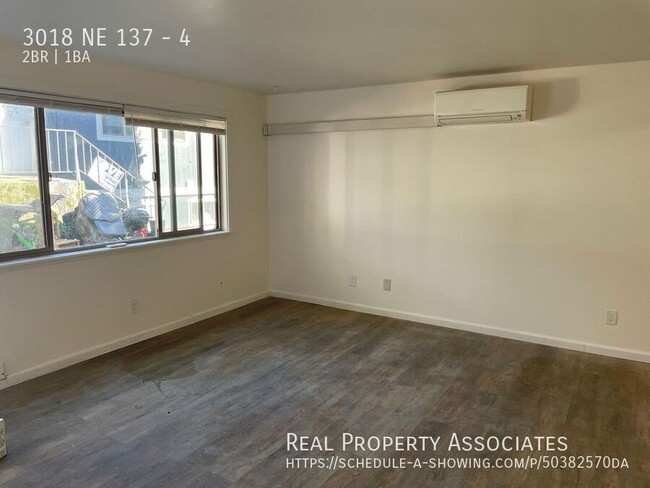 Building Photo - 3018 NE 137-4