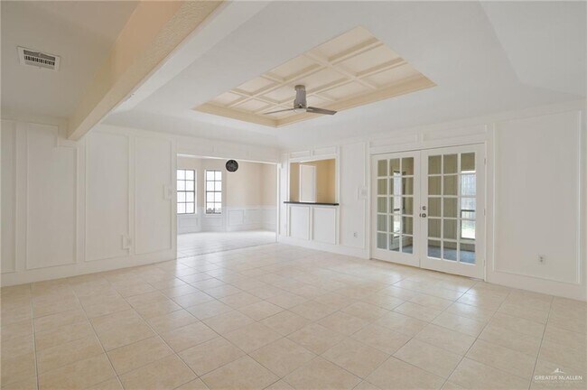 Foto del edificio - 3104 Goldcrest Ave