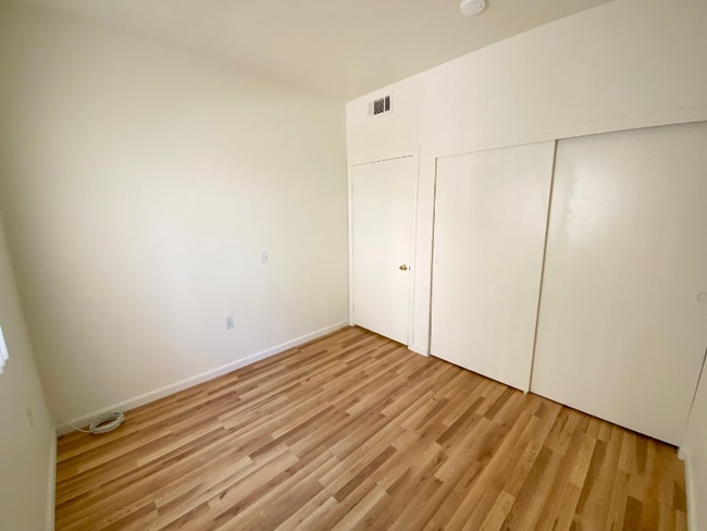 Foto del edificio - 3400 Cabana Dr