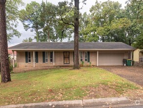 Building Photo - 11814 Ashwood Dr
