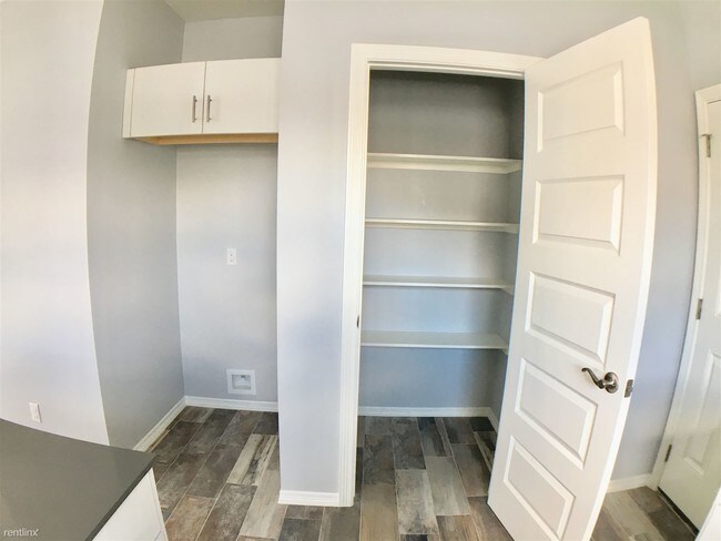 Building Photo - 2 br, 2 bath 4plex - Monmack Landing