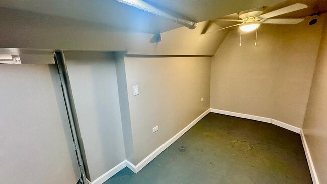 Foto del edificio - 1254 N Bosworth Ave