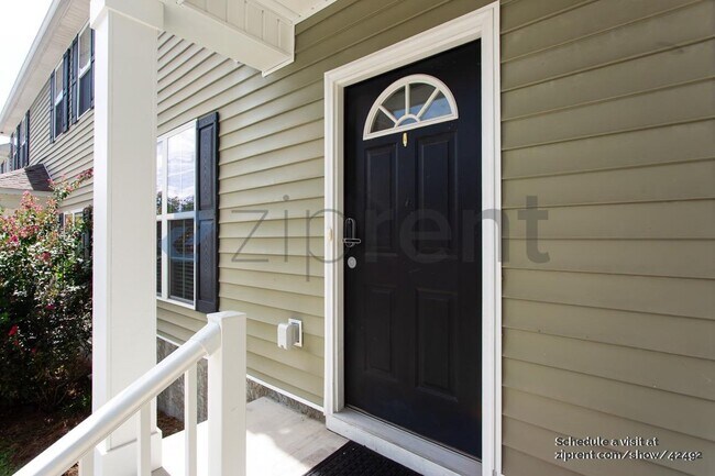 Building Photo - 3352 Fort Collins Ln