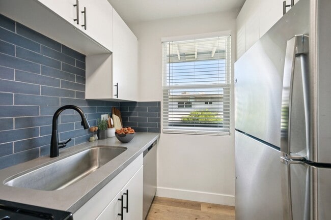 Interior Photo - Ellis Midtown