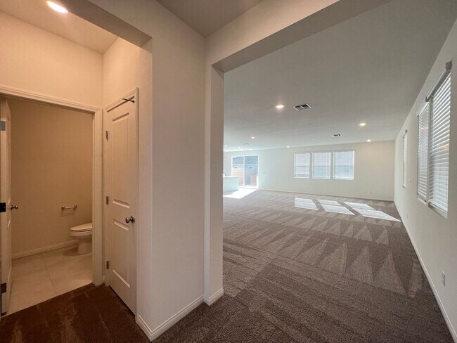 Foto del edificio - 7569 W Mistral Ave