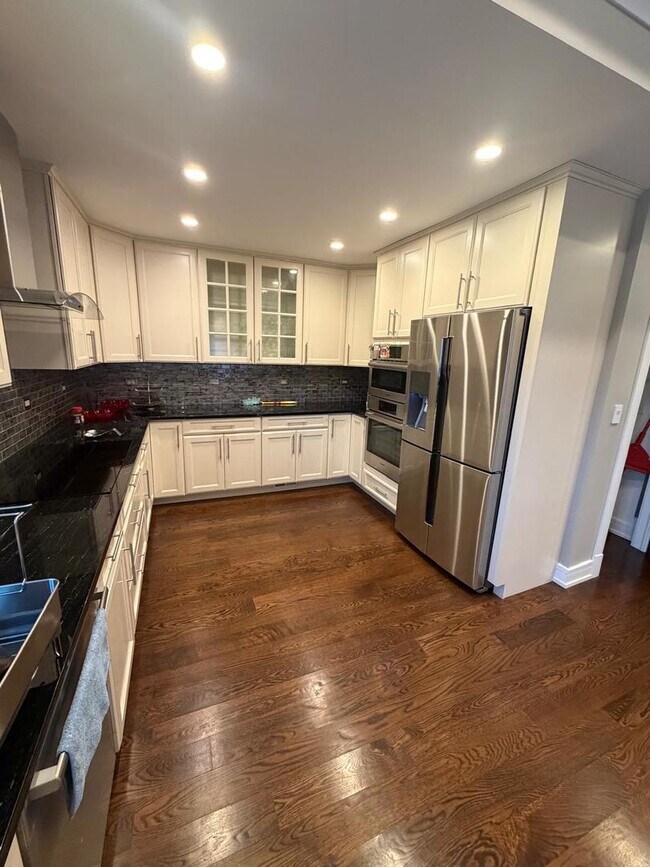 Foto del edificio - 4N150 Hawthorne Ave