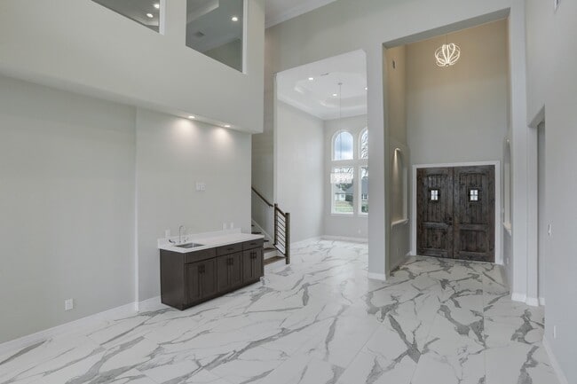 Building Photo - 602 Appia Dr