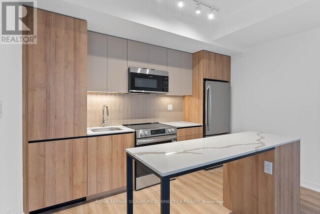 Building Photo - 30 All Nations Dr