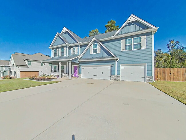 Building Photo - 2305 Sheridan Dr