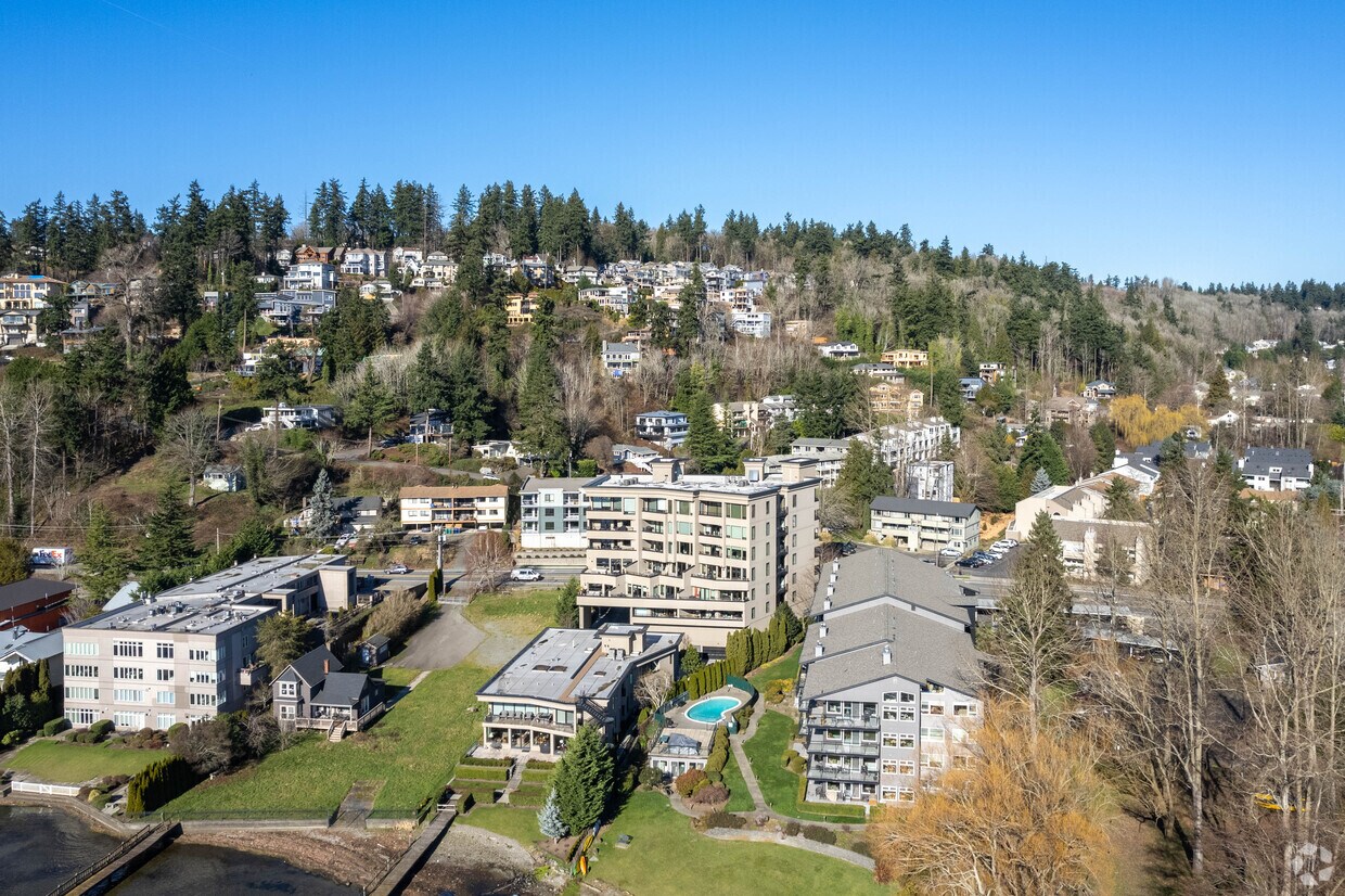 Exterior - Kirkland Condo