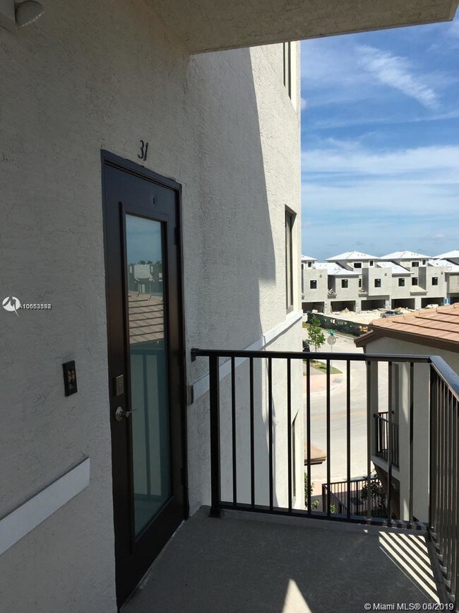 Foto del edificio - 4745 NW 84th St