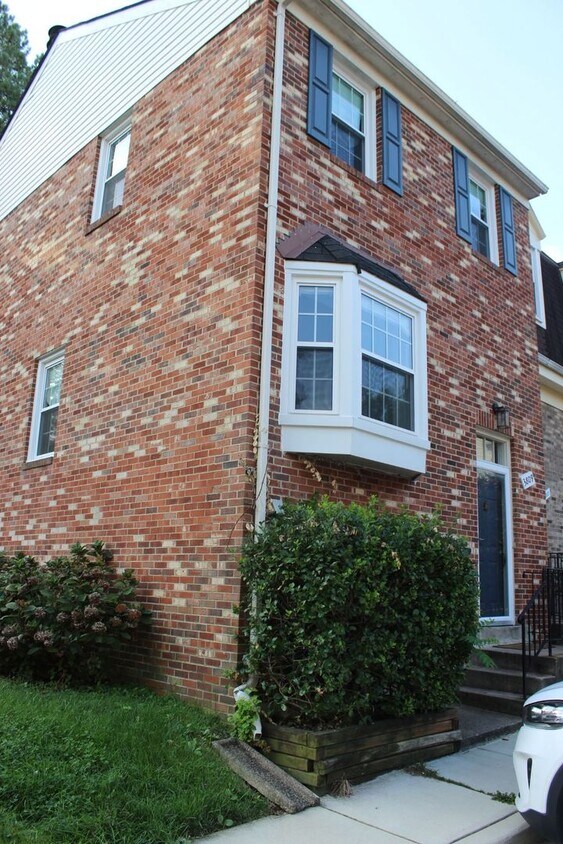 Primary Photo - 3809 Brighton Ct