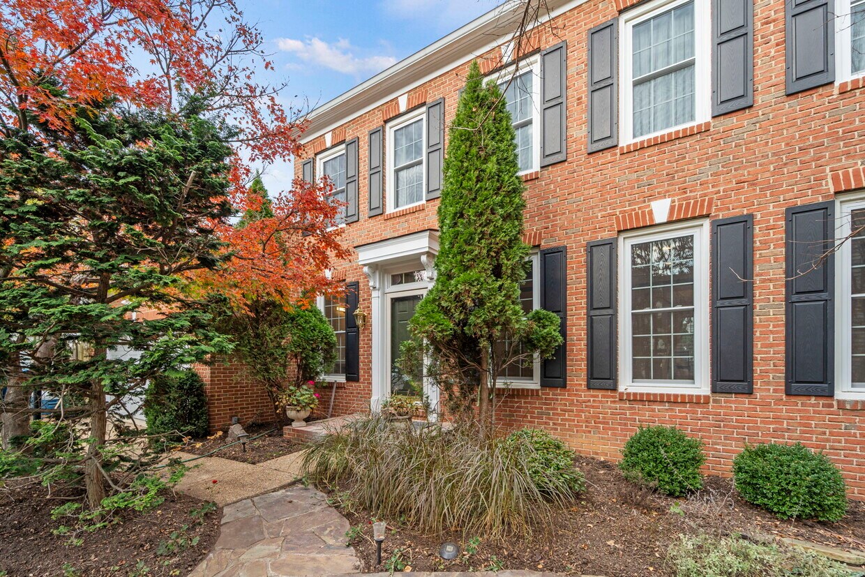 2073 Madrillon Rd, Vienna, VA 22182 House Rental in Vienna, VA