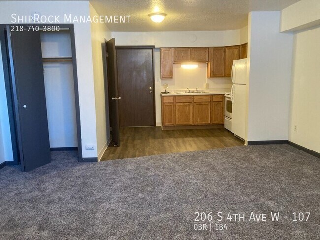 Foto del edificio - 206 S 4th Ave W