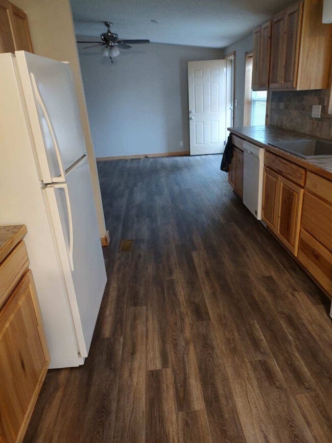 Foto del edificio - 1503 Osborne St