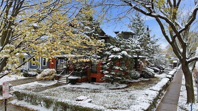 Foto del edificio - 98 Barrington St