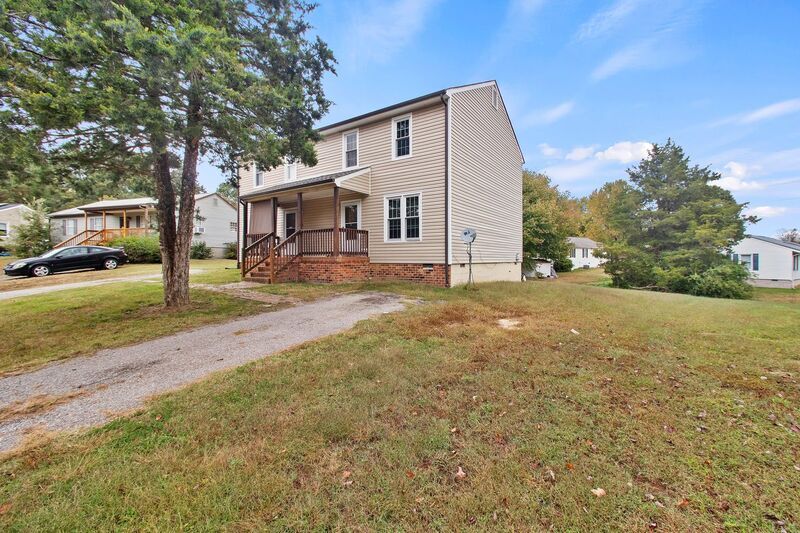 Primary Photo - 2221-2223 Bowlin Ct
