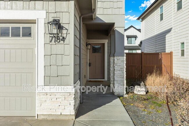 Foto del edificio - 7184 W Riverwood St