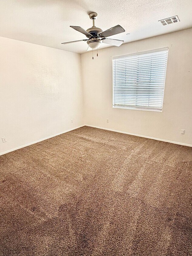 Foto principal - 3 bed 3 bth near Skye Canyon