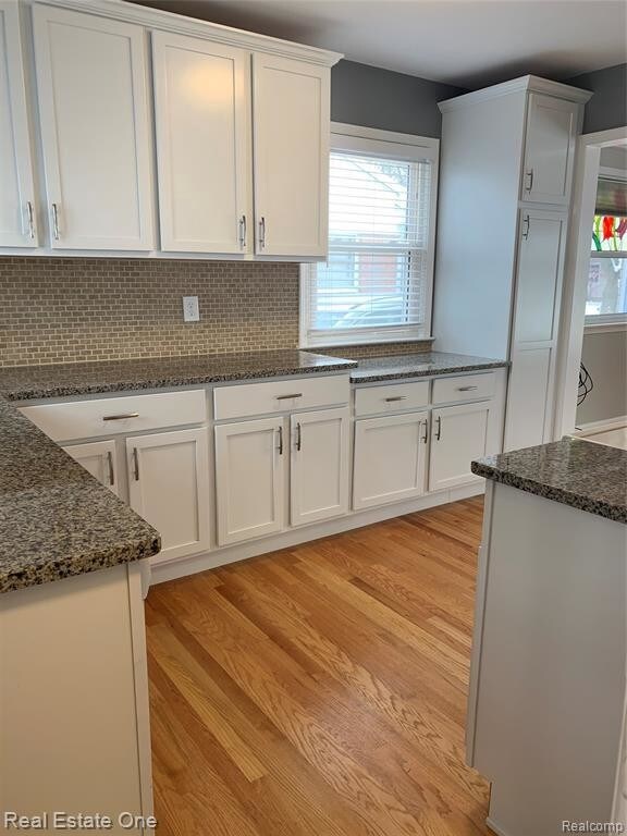 Foto del edificio - 4614 Woodland Ave