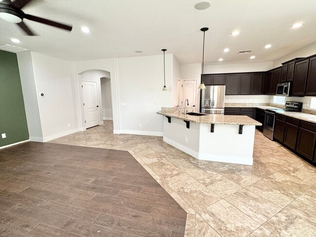 Building Photo - Layton Lakes Community Single Level 3 Bedroom/2 Bath Home with Private Pool!