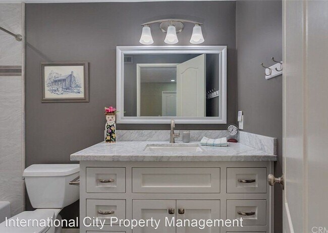 Foto del edificio - 4 br, 2.5 bath House - 3992 Shasta Ave