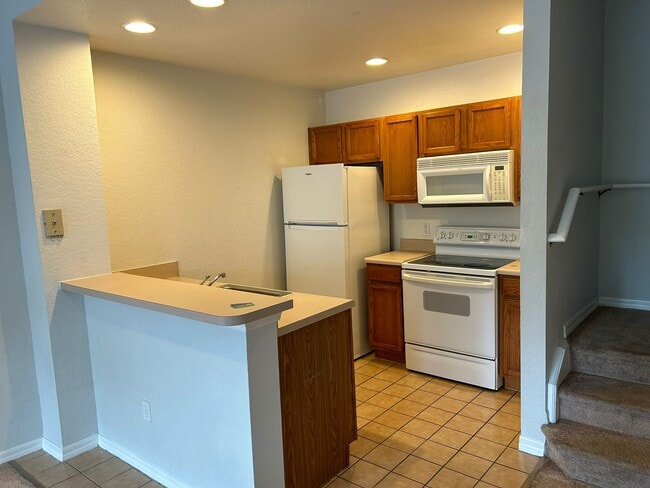 Building Photo - 2611 Gala Rd N