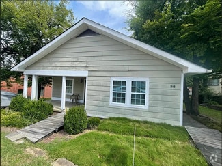 Building Photo - 104 Beech St