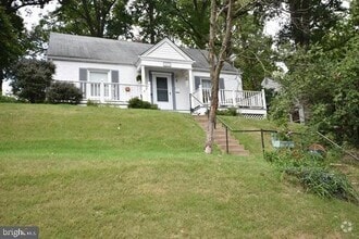 Building Photo - 10626 S Dunmoor Dr