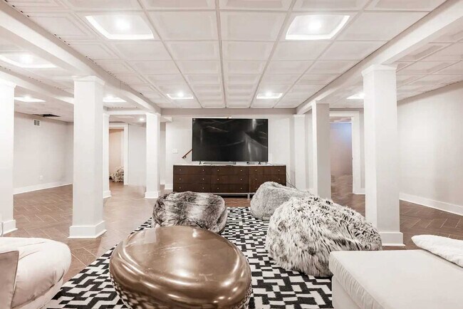 Foto del edificio - 19 Old School House Ln