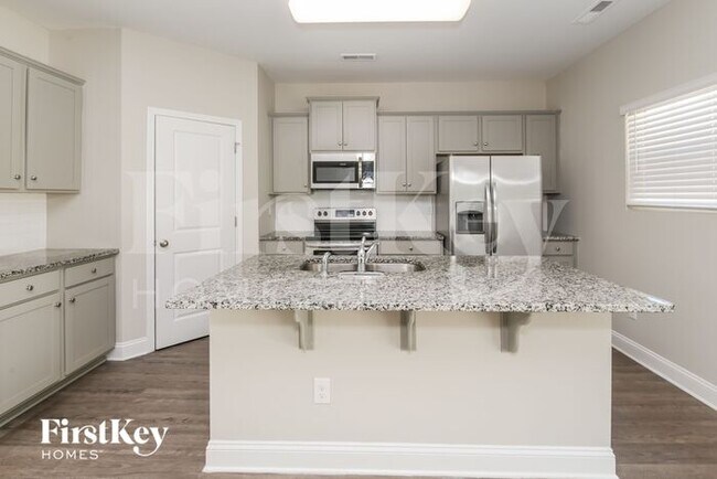 Foto del edificio - 9131 Marion Oaks Dr