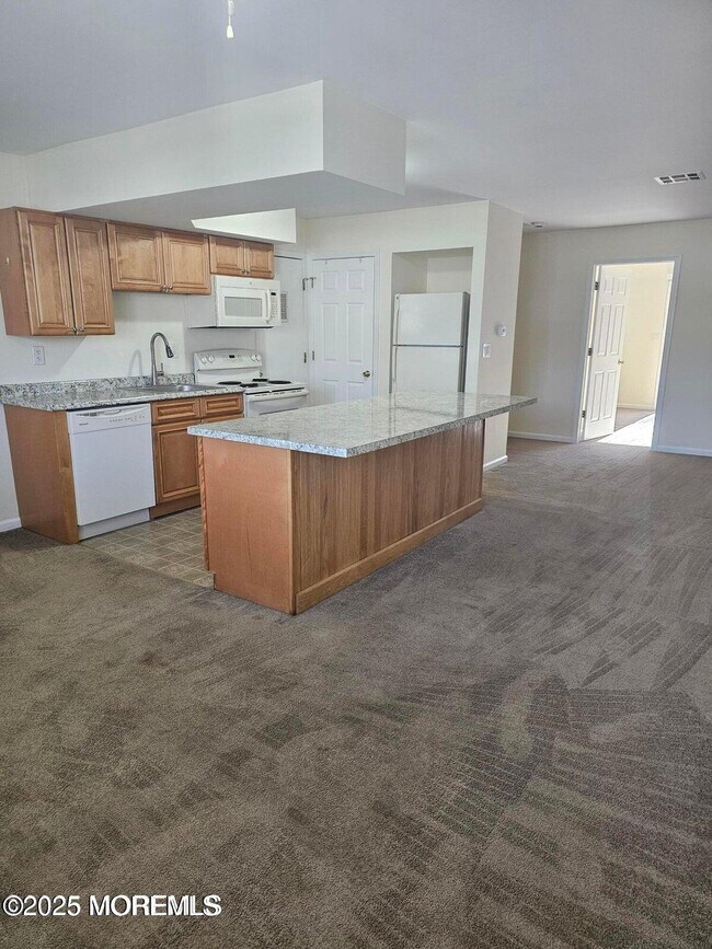 Foto del edificio - 290 US-9