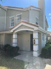 Building Photo - 140 SW Peacock Blvd