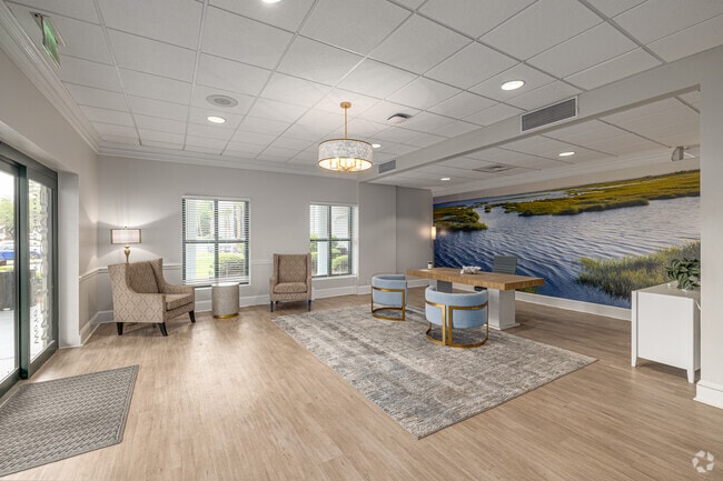 Lobby Photo - The Pearl Studio Apartments