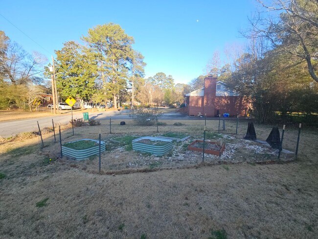 Photo - Mid Century For Lease/Walk to Downtown Smyrna House